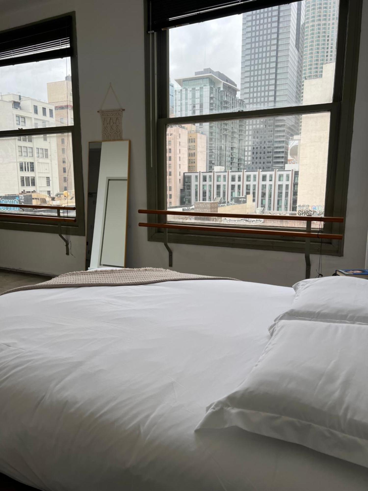 Historic Downtown La Loft - Urban Charm Apartment *